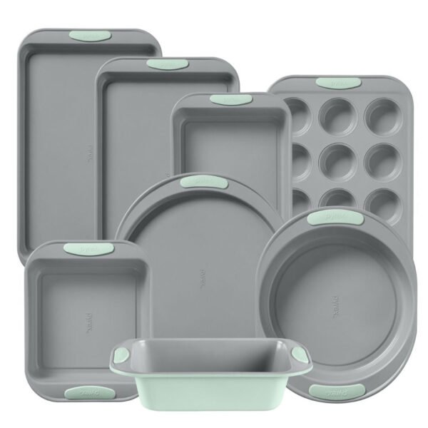 Kitchen Galaxy Metal Bakeware 8-Piece Set in Sage